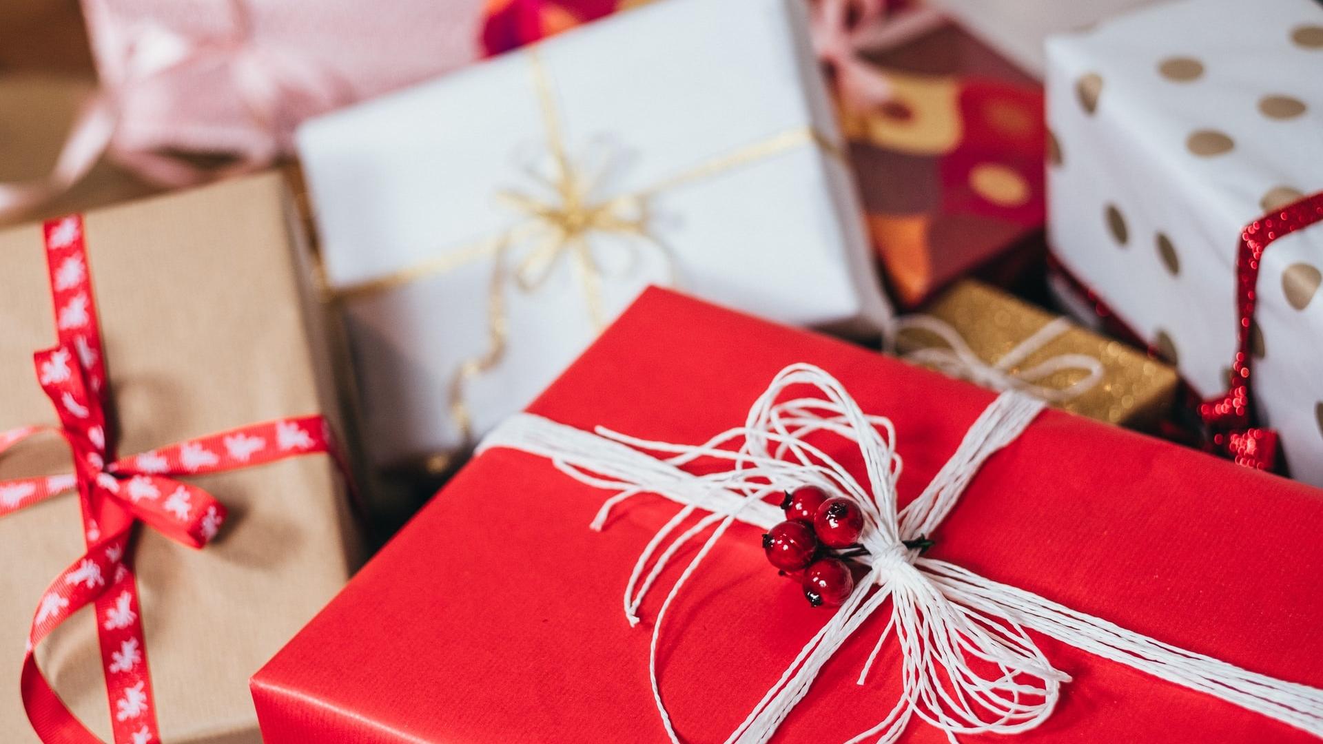 Season's Greetings: A Few Reminders on Holiday Gifts and Ethics